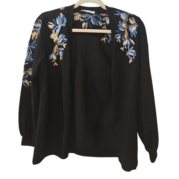 Chico's Floral Embroidered Cardigan Sweater Black Blue Open Front Size 0 Small - Picture 2 of 7